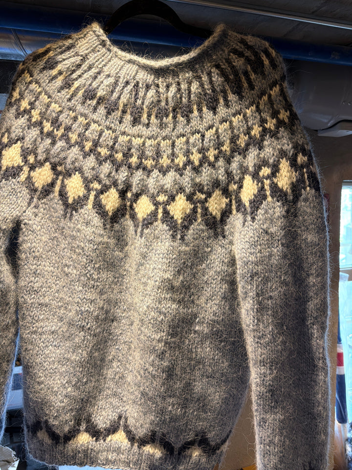 Lopapeysa Wool Sweater By SVANNÝ