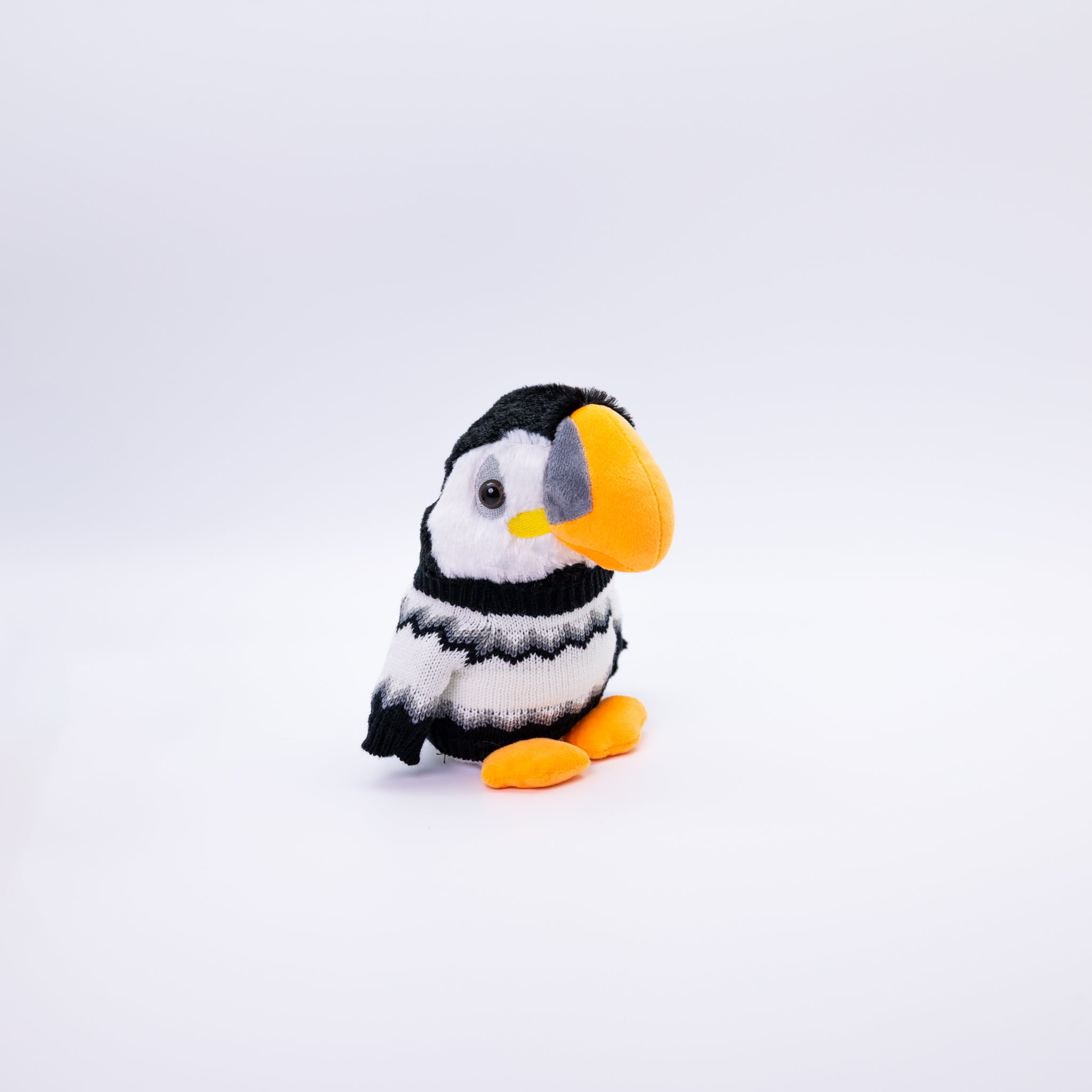 Large Puffin In Wool Sweater 20 cm - A Memory From Iceland