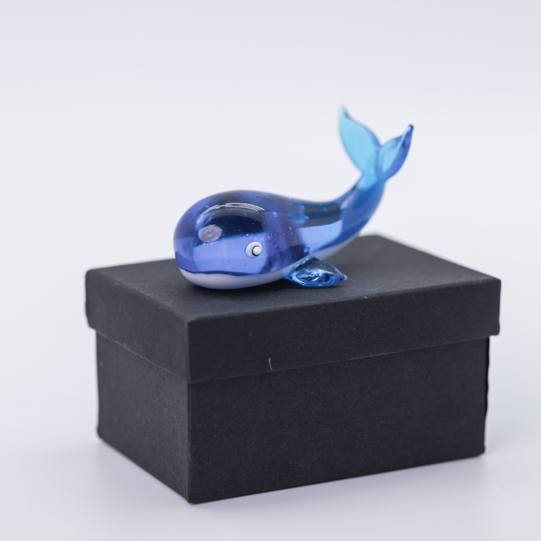 Glass Figurine Whale (Large) - Minjagripir.is