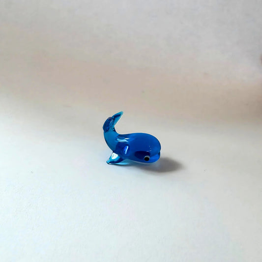 Glass Figurine Whale (Small) - Minjagripir.is